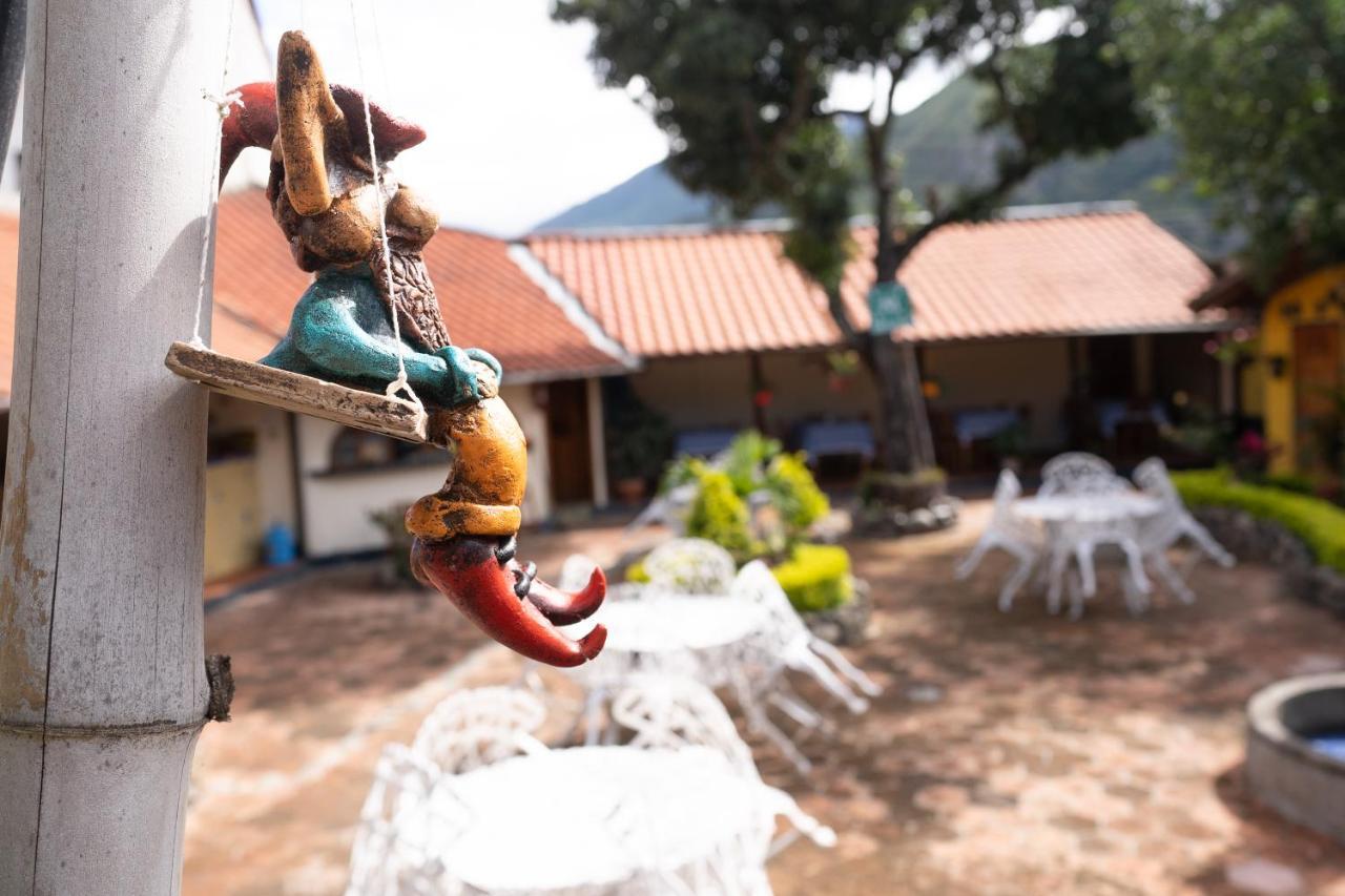 Hostal Jardin Escondido วิลกาบัมบา ภายนอก รูปภาพ