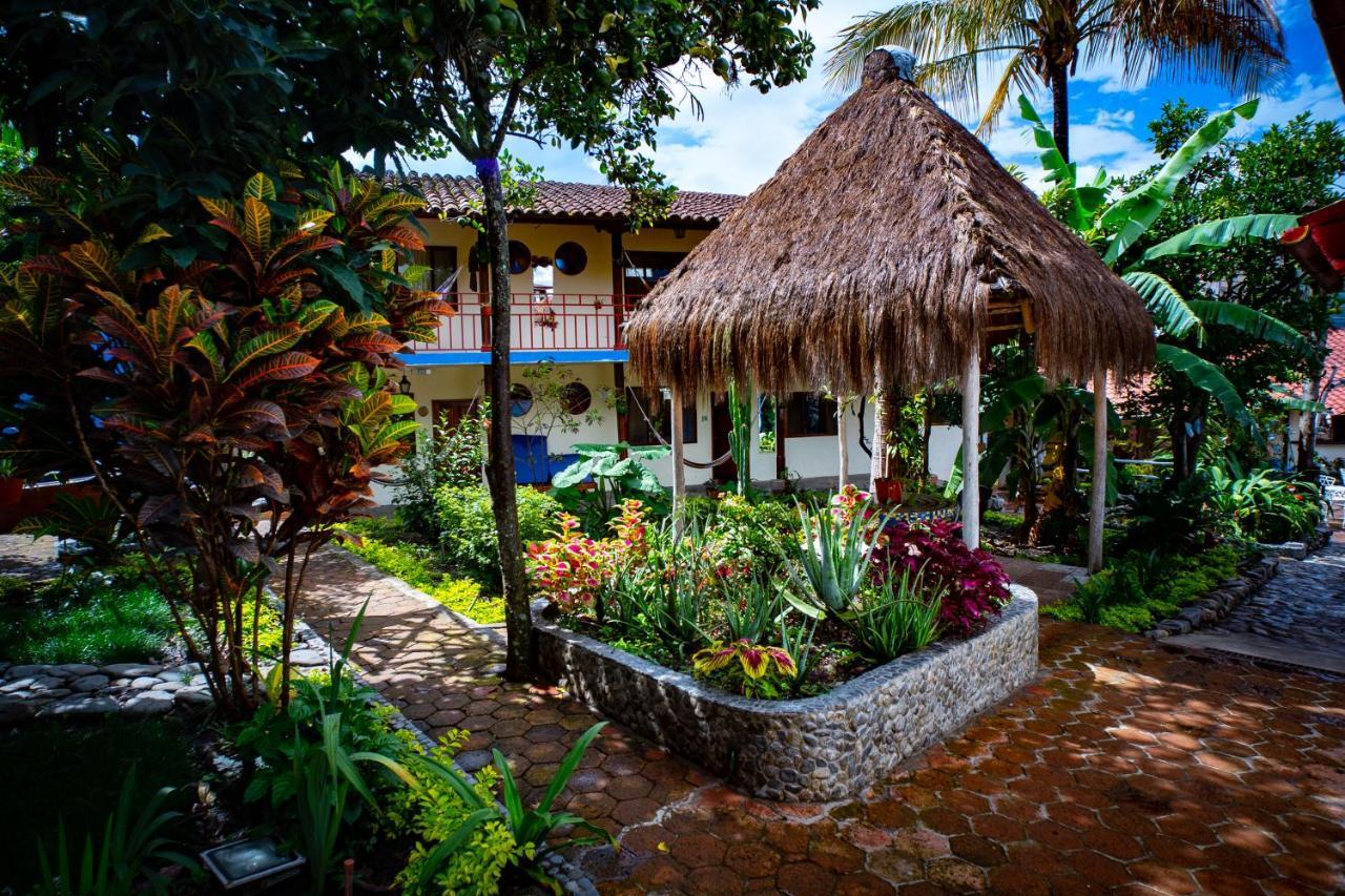 Hostal Jardin Escondido วิลกาบัมบา ภายนอก รูปภาพ