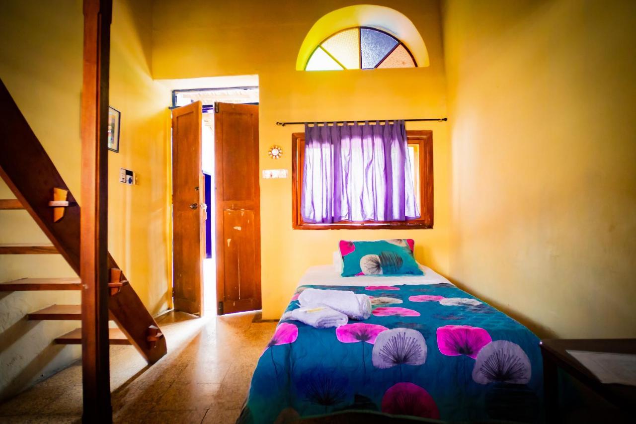 Hostal Jardin Escondido วิลกาบัมบา ภายนอก รูปภาพ