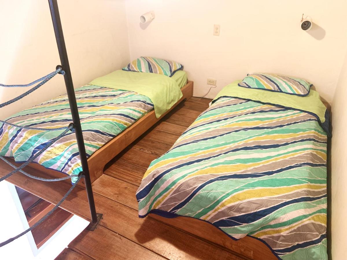 Hostal Jardin Escondido วิลกาบัมบา ภายนอก รูปภาพ